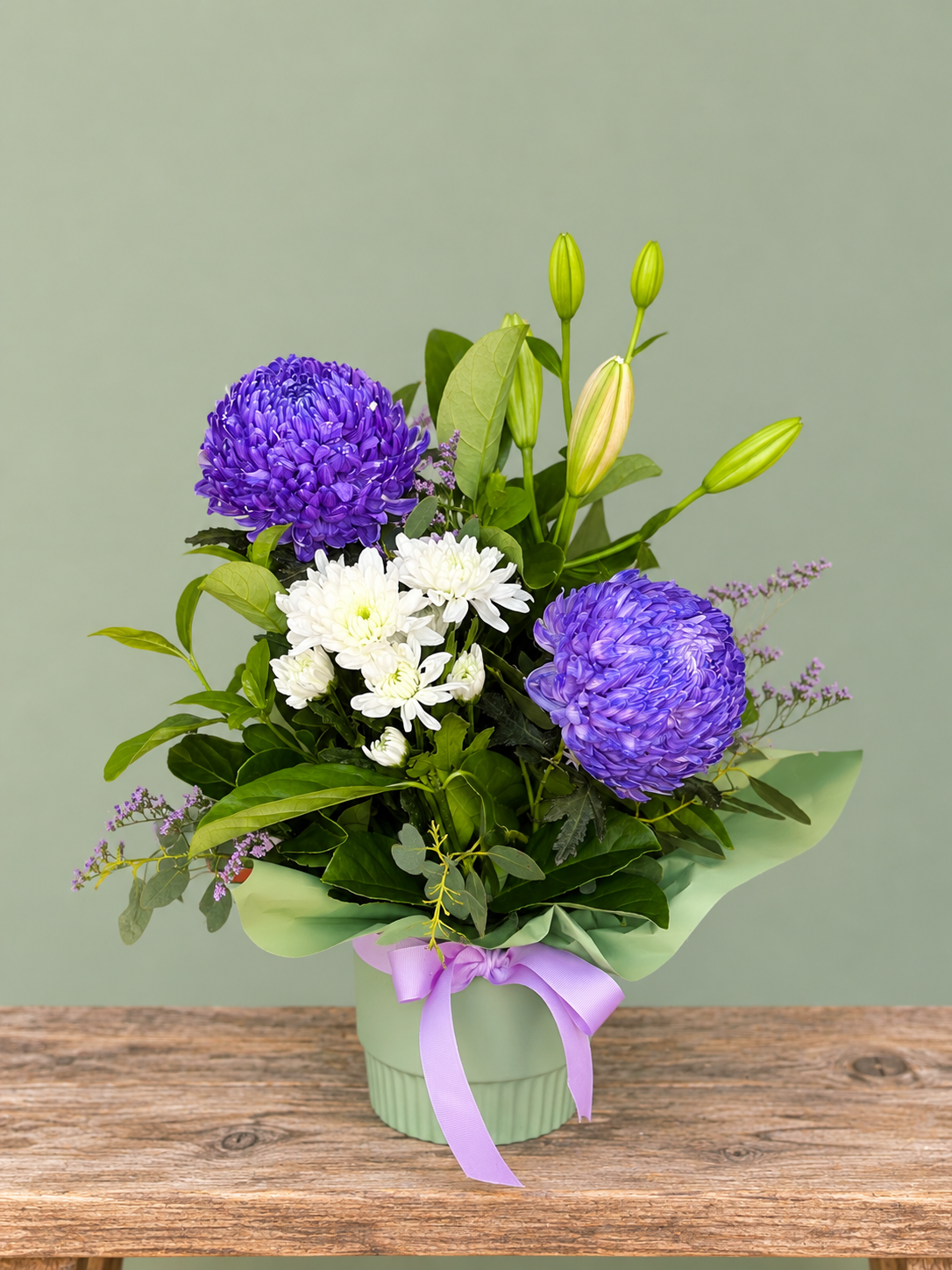 Fresh Flowers (in Ceramic Pot)